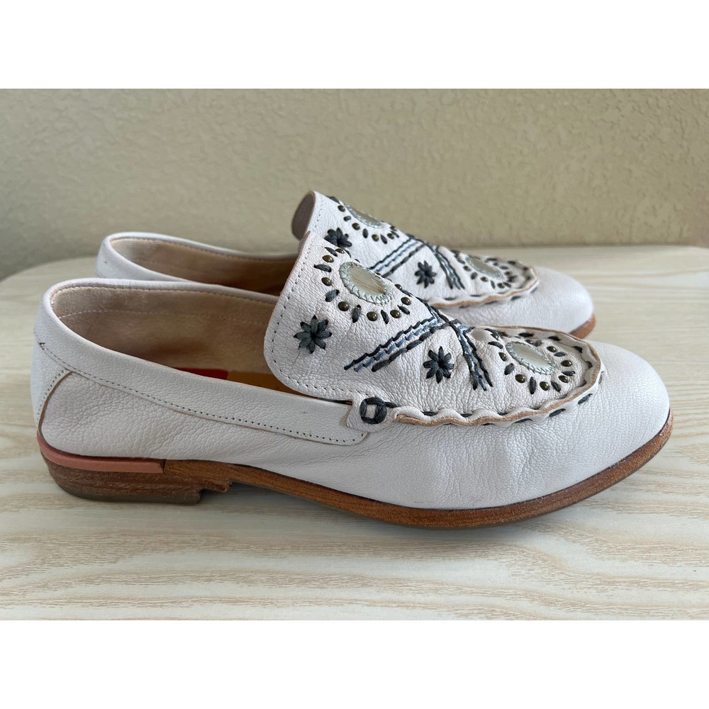 A.S.98 White Embroidered Loafers - Picture 4 of 10
